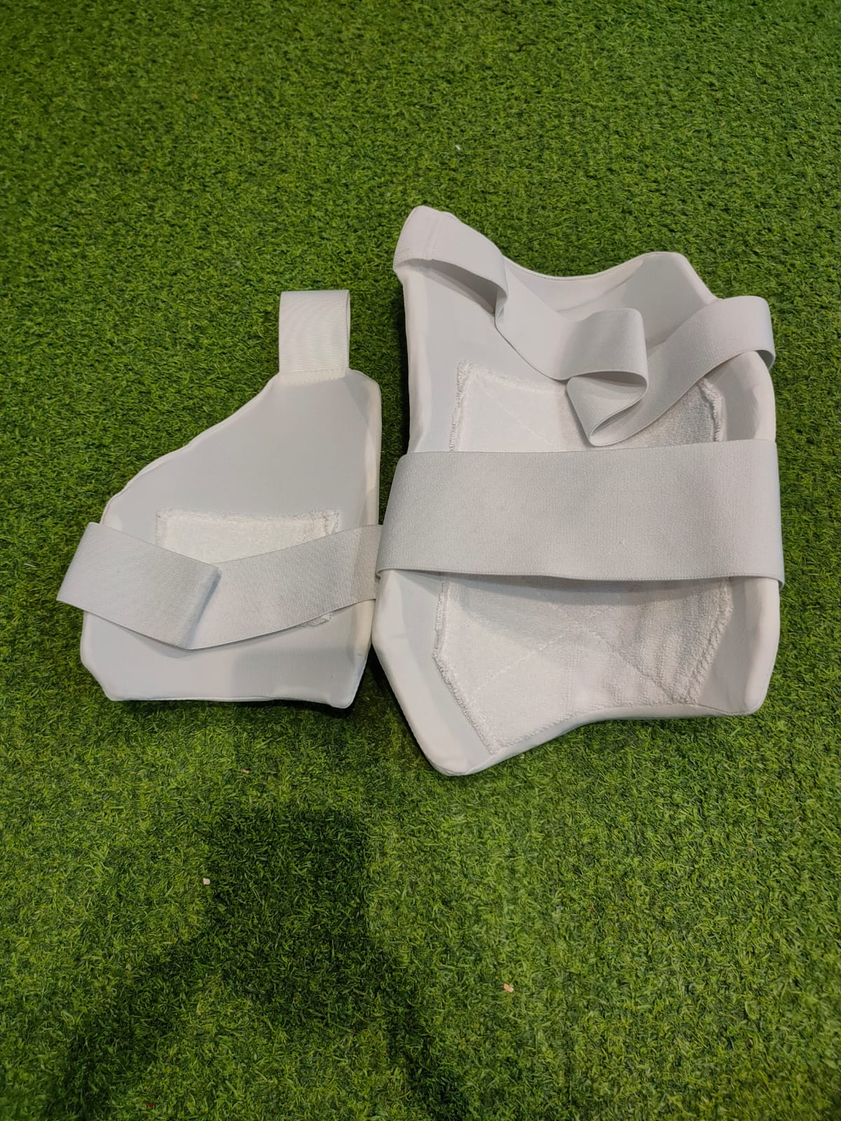 CRICKET THIGH PAD MOONWALKR 2.0 