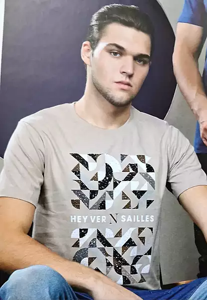 MEN'S ROUND NECK T-SHIRT