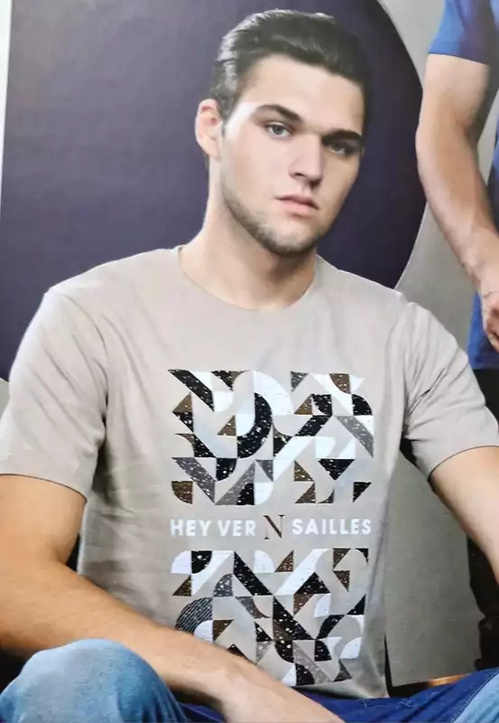 MEN'S ROUND NECK T-SHIRT