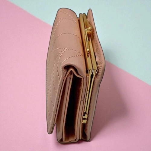 Elegant Quilted Women's Wallet