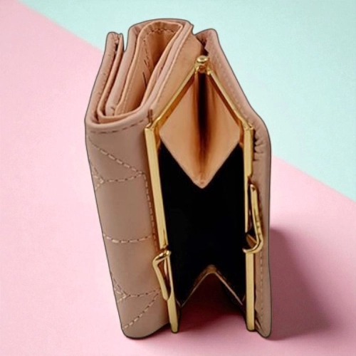 Elegant Quilted Women's Wallet