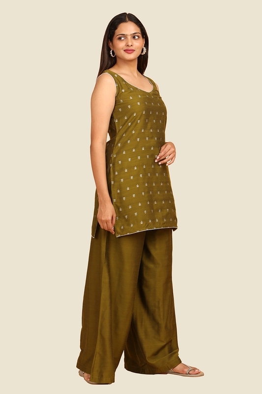 Women's Sleeveless Jacquard Short Kurta