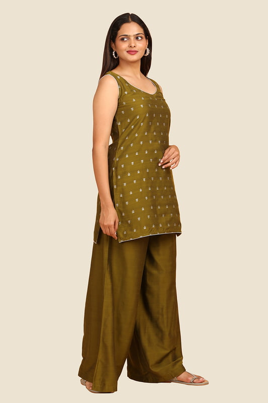 Women's Sleeveless Jacquard Short Kurta
