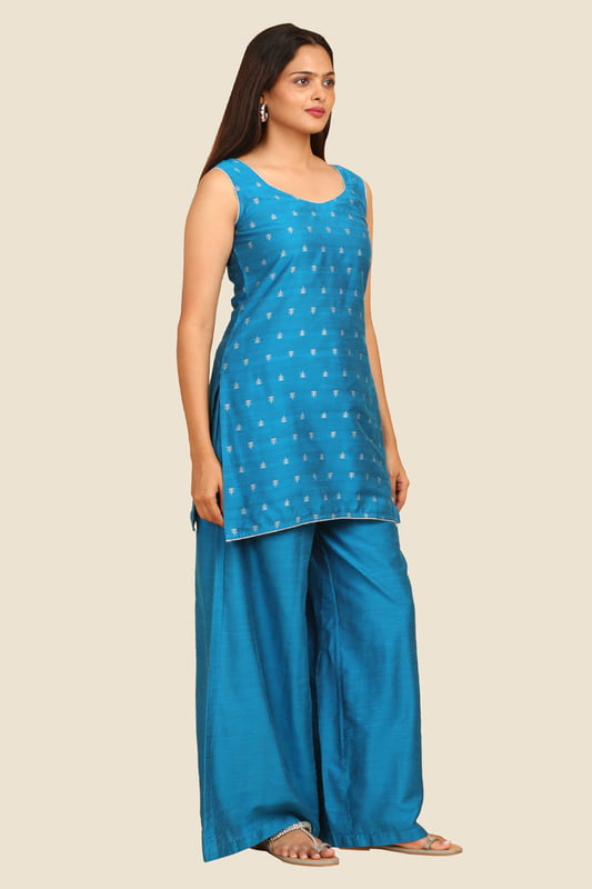 Women's Sleeveless Jacquard Short Kurta