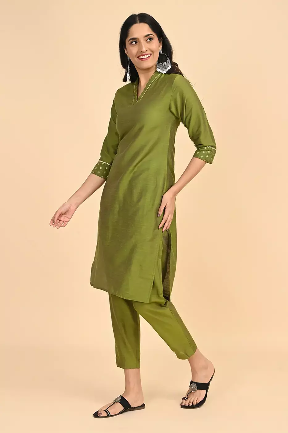 Women V-Neck Long Kurta - Green