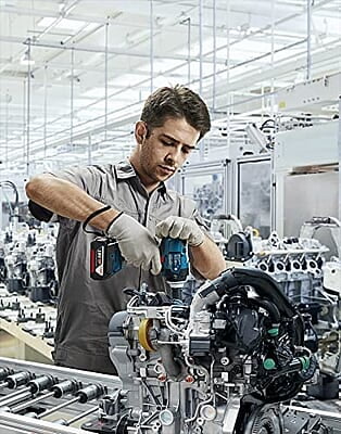 Bosch Gds Heavy Duty Cordless Impact Wrench Brushless Motor, 400 Nm, 3,700 Bpm, 1/2'', Auto Bolt Release, 1.25 Kg, 2 X Battery Gba 18V 5.0Ah & Quick Charger Gal 18V-40, 1 Year Warranty, Multicolor