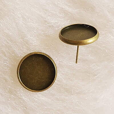 Ear Stud Antique Bronze Ear Stud Antique Bronze