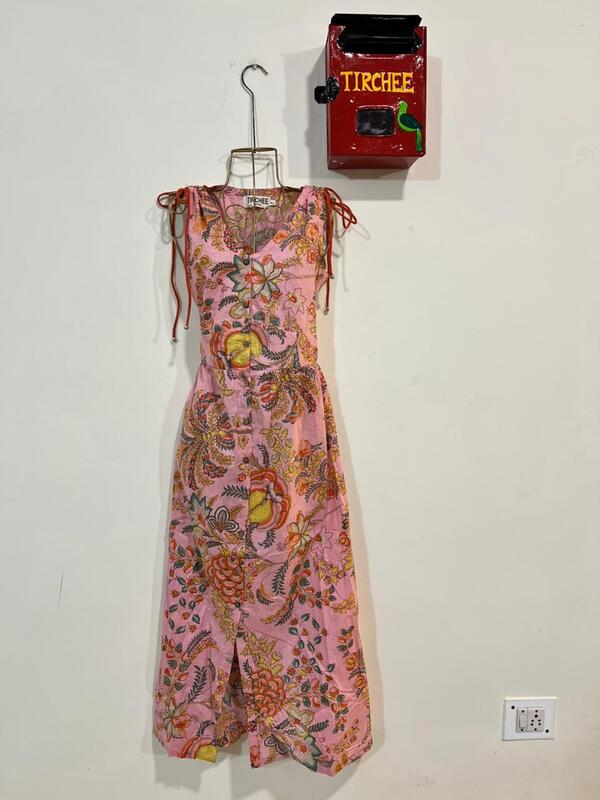 Leher's Sleeve-Less Fit & Flare Dress - Light Pink & Flowers