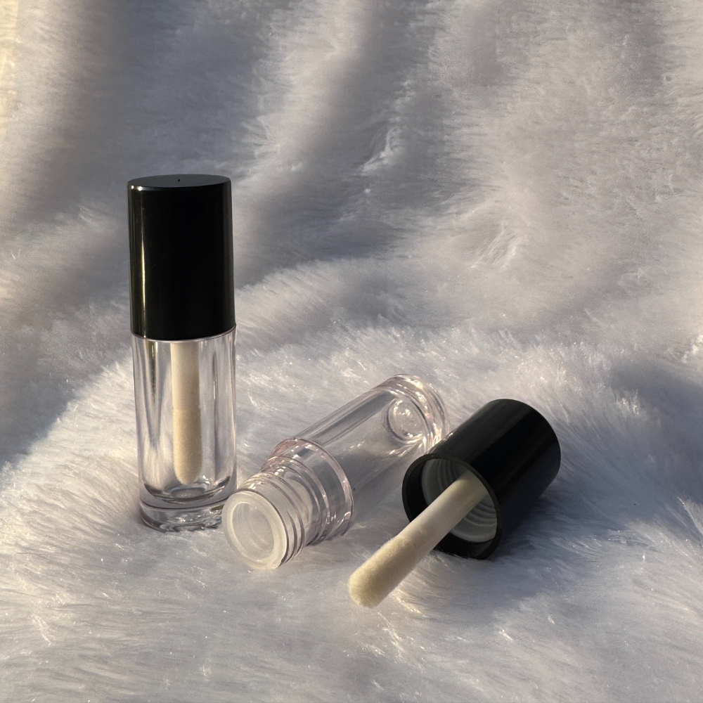 Lipstick - ROUND- BLACK Cap - 5.5ml - Short FAT Container - Acrylic Lipstick - ROUND- BLACK Cap - 5.5ml - Short FAT Container - Acrylic