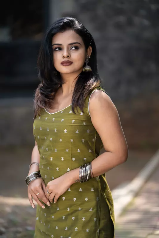 Women Sleeveless Jacquard Short Kurta - Green