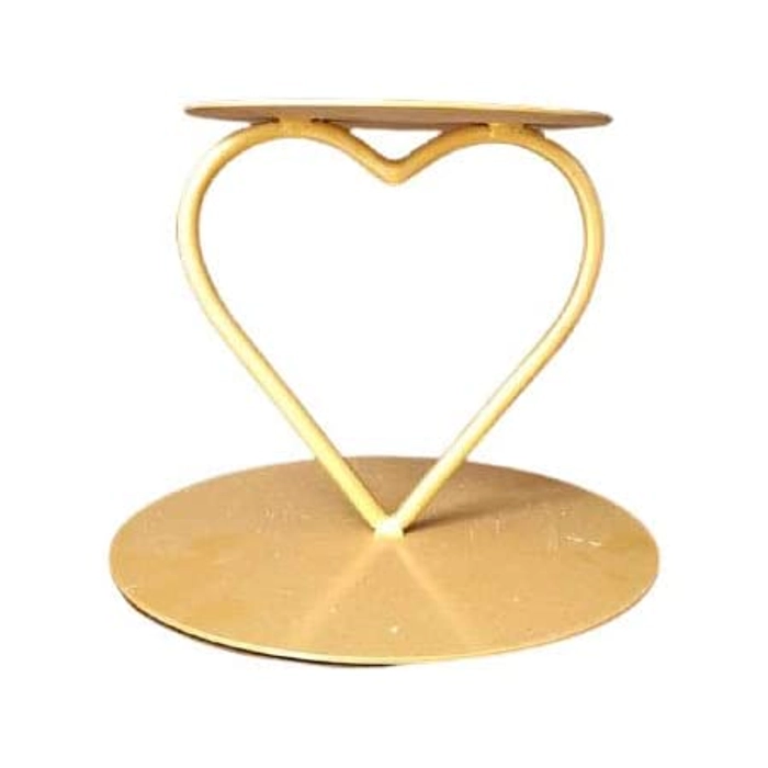Metal spacer heart