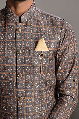 Rich Floral Designer Bandy