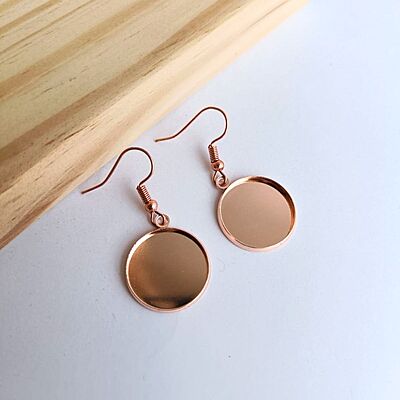 Round Bezel With Earring Hook Round Bezel With Earring Hook