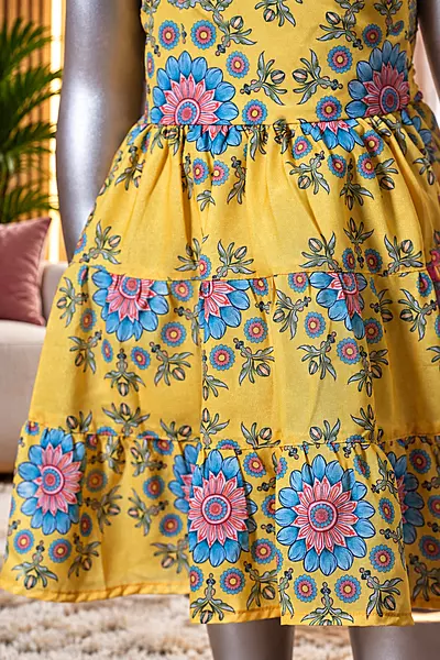1812 kids frock ,yellow,size-24