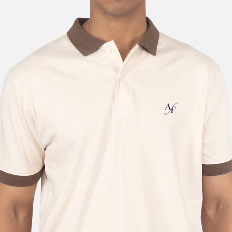 Men Egret Solid Polo Neck T-shirt