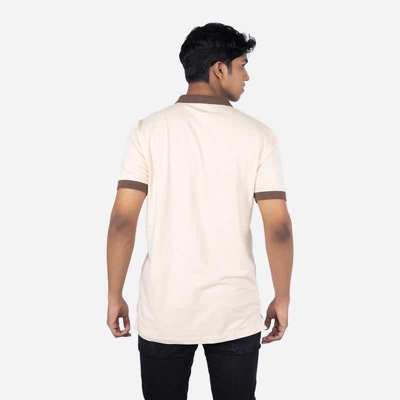 Men Egret Solid Polo Neck T-shirt