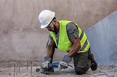 Bosch GWS 750-100 Heavy Duty Corded Electric Angle Grinder, M10, 750W, 11,000 rpm, 100 mm Disc Dia., Direct Cooling,1.8 kg + Wrench, Protection Guard, Auxiliary Handle & Wrench, 1 Year Warranty