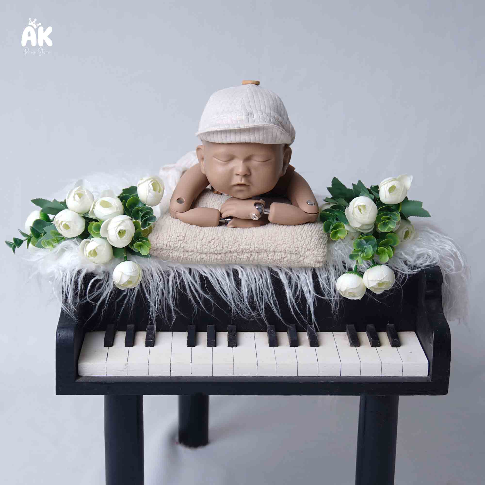 Pianist Theme - new Born