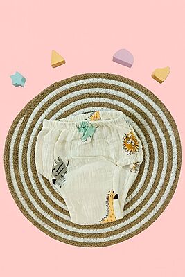 4-Layer Padded Crinkled Muslin Underwear – Assorted Design 4-Layer Padded Crinkled Muslin Underwear – Assorted Design