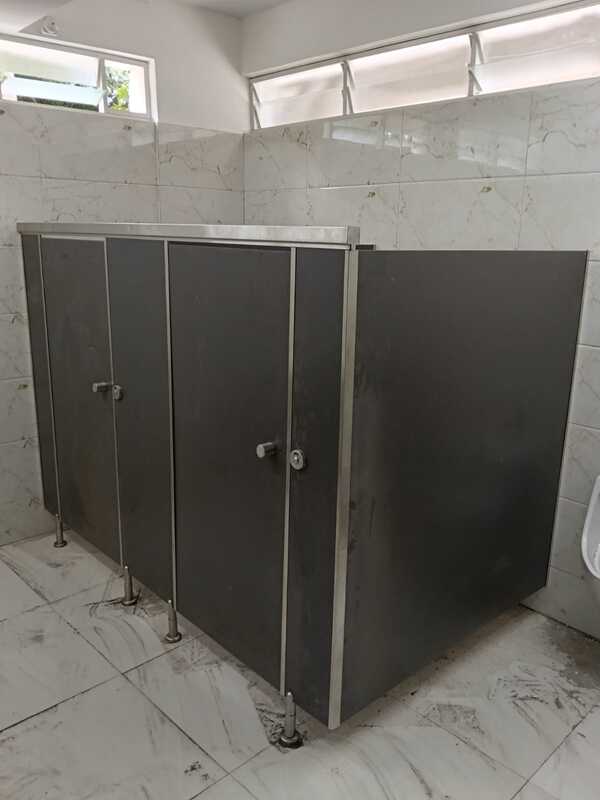 Toilet cubicle Urinal - Nexus Buildcorp