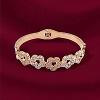 Dainty Star Design Bangle Bracelet with Crystals