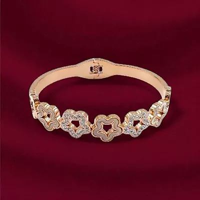 Dainty Star Design Bangle Bracelet with Crystals