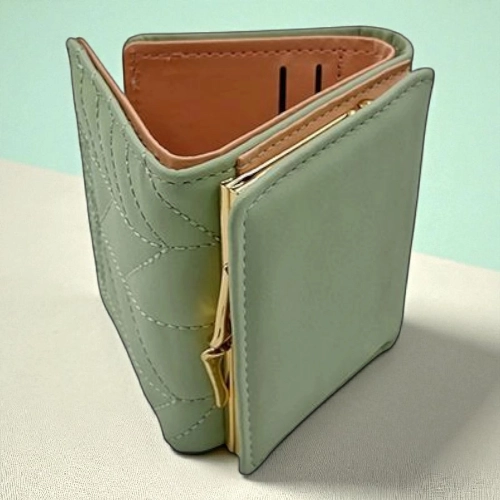 Elegant Quilted Women's Wallet