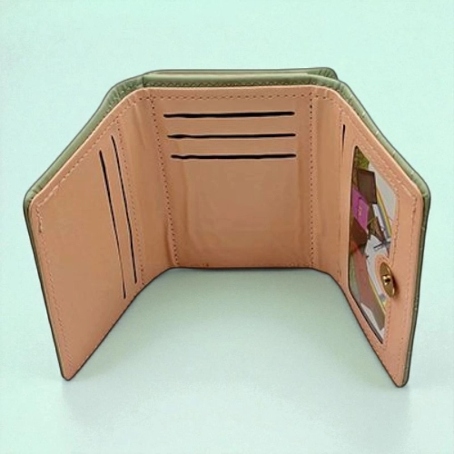 Elegant Quilted Women's Wallet