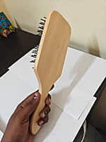 H19 WOODEN HAIR BRUSH WITH NYLON BRISTLES, RECTANGULAR, LARGE