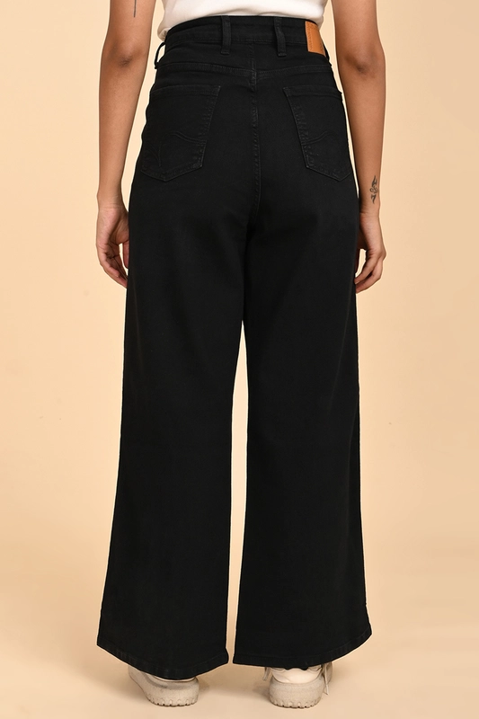 Women's Wide Leg Denim Pant
