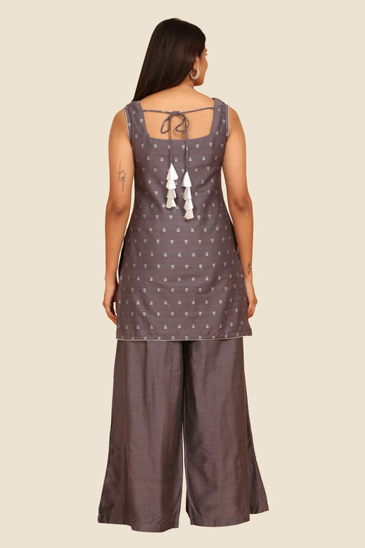 Women's Sleeveless Jacquard Short Kurta