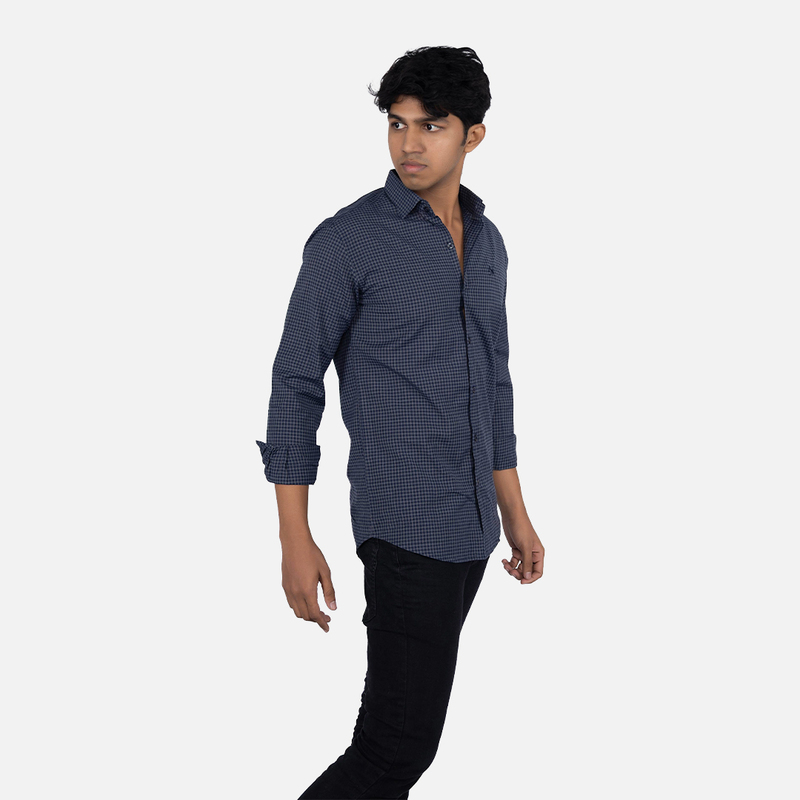 Men Distant Blue Gingham Checks Casual Shirt