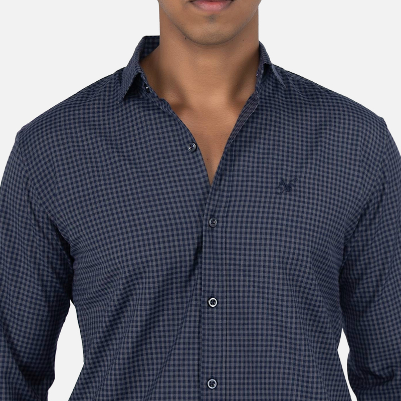 Men Distant Blue Gingham Checks Casual Shirt