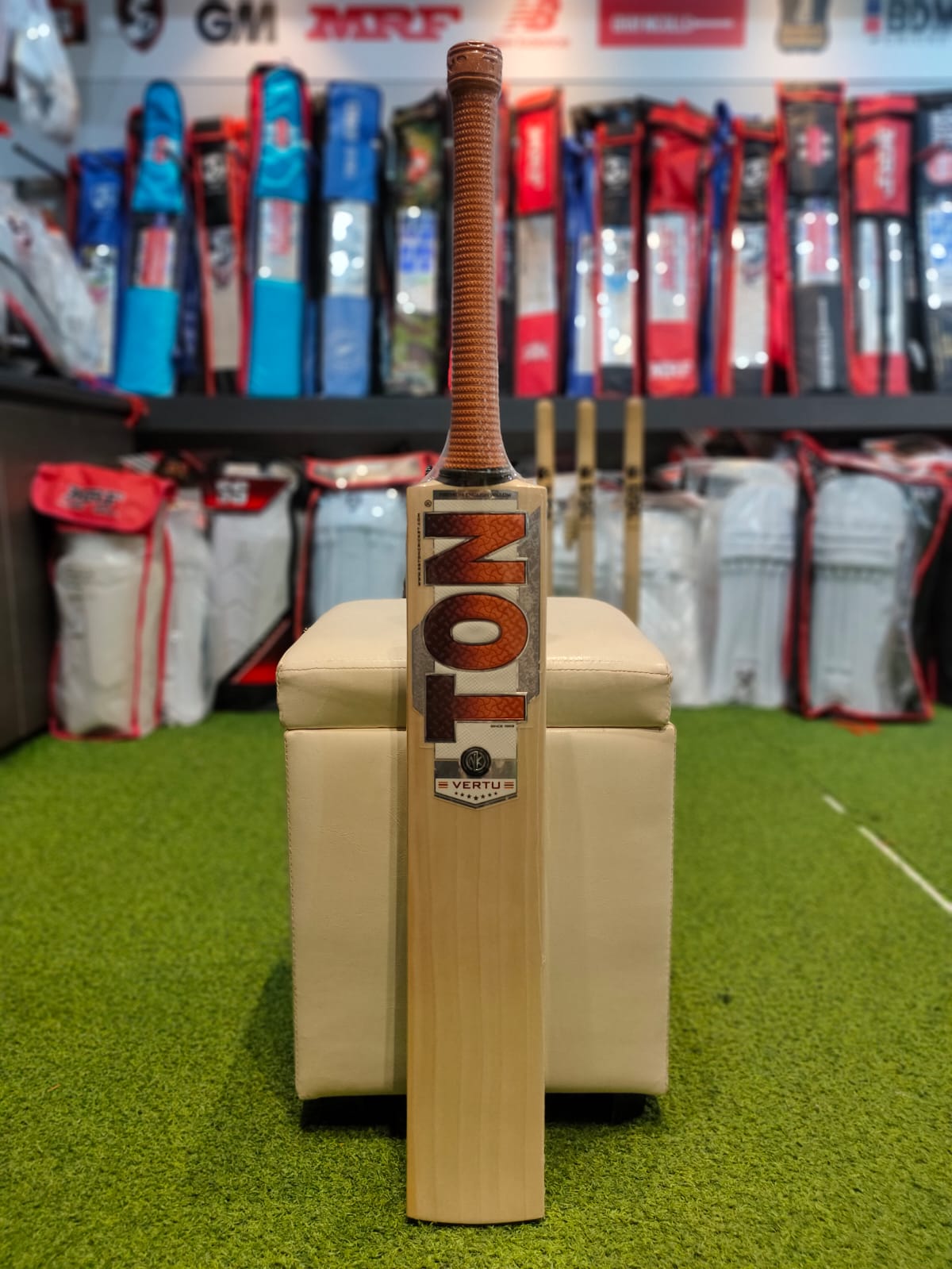 Cricket Bat - SS-EW TON VERTU