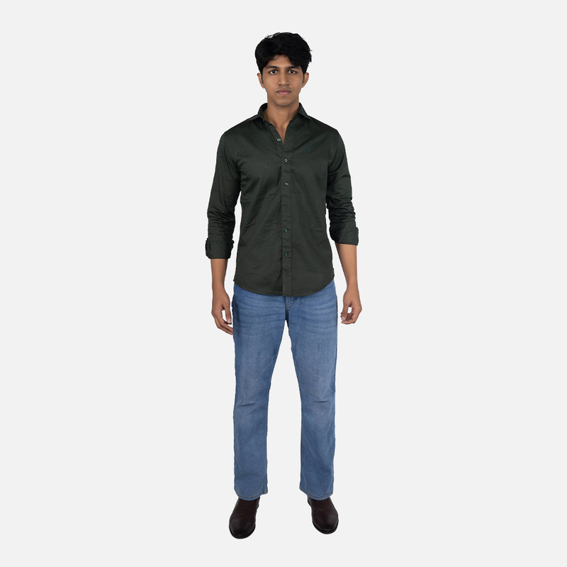 Men Olivine Solid Casual Shirt
