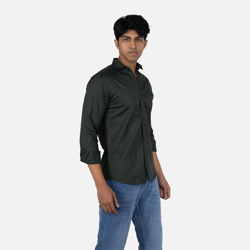 Men Olivine Solid Casual Shirt