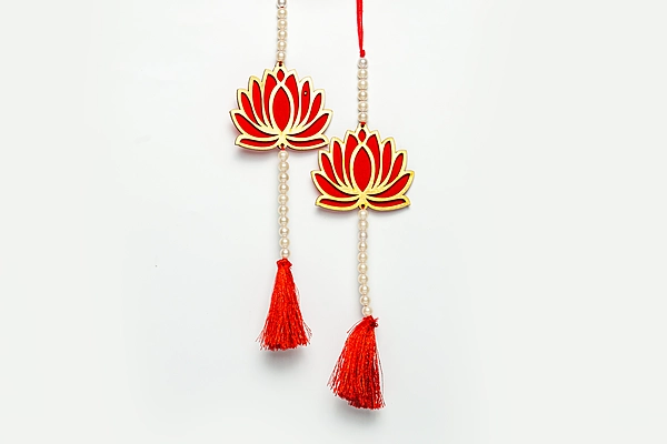 Lotus Hanging - Red