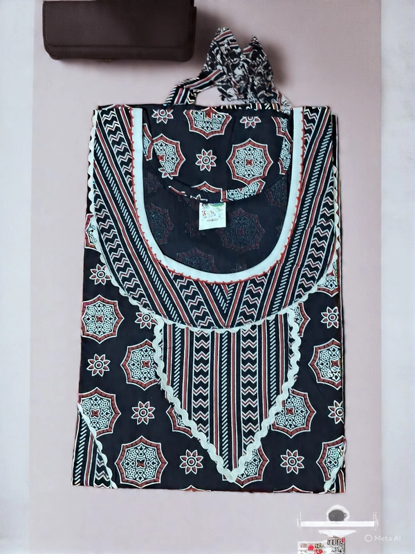 Nighties Round Neck