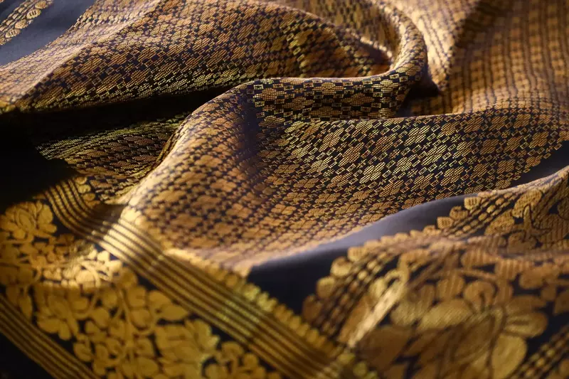Navy Blue Ikat Silk Saree with Rich Gold Zari Pallu and butta | Handloom Saree