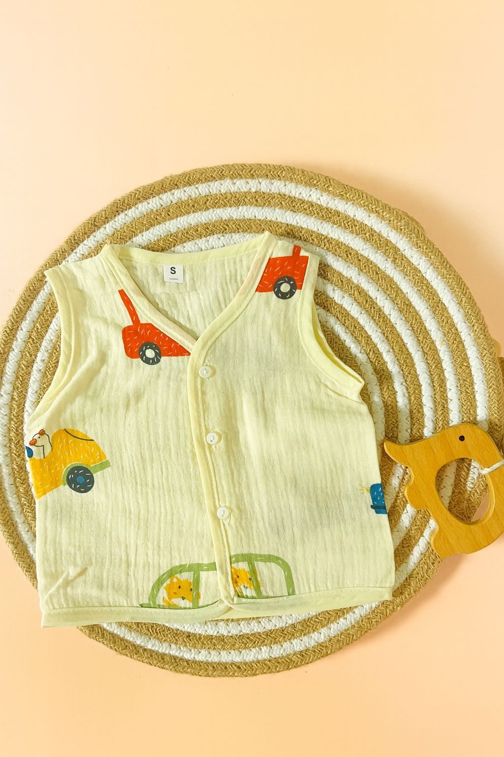 Premium Crinkled Muslin Cotton Jhabla (0–3 Months) – Without Sleeves Premium Crinkled Muslin Cotton Jhabla (0–3 Months) – Without Sleeves