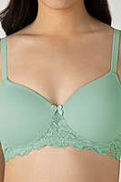 AMANTE Lace Elegance Padded Non-Wired Bra 87701