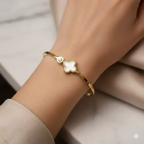 White Clover Anti-Tarnish Gold Bangle - Stainless Steel