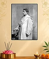 [WL] Swami Vivekananda - London (December 1896) - Standing (Sideview)