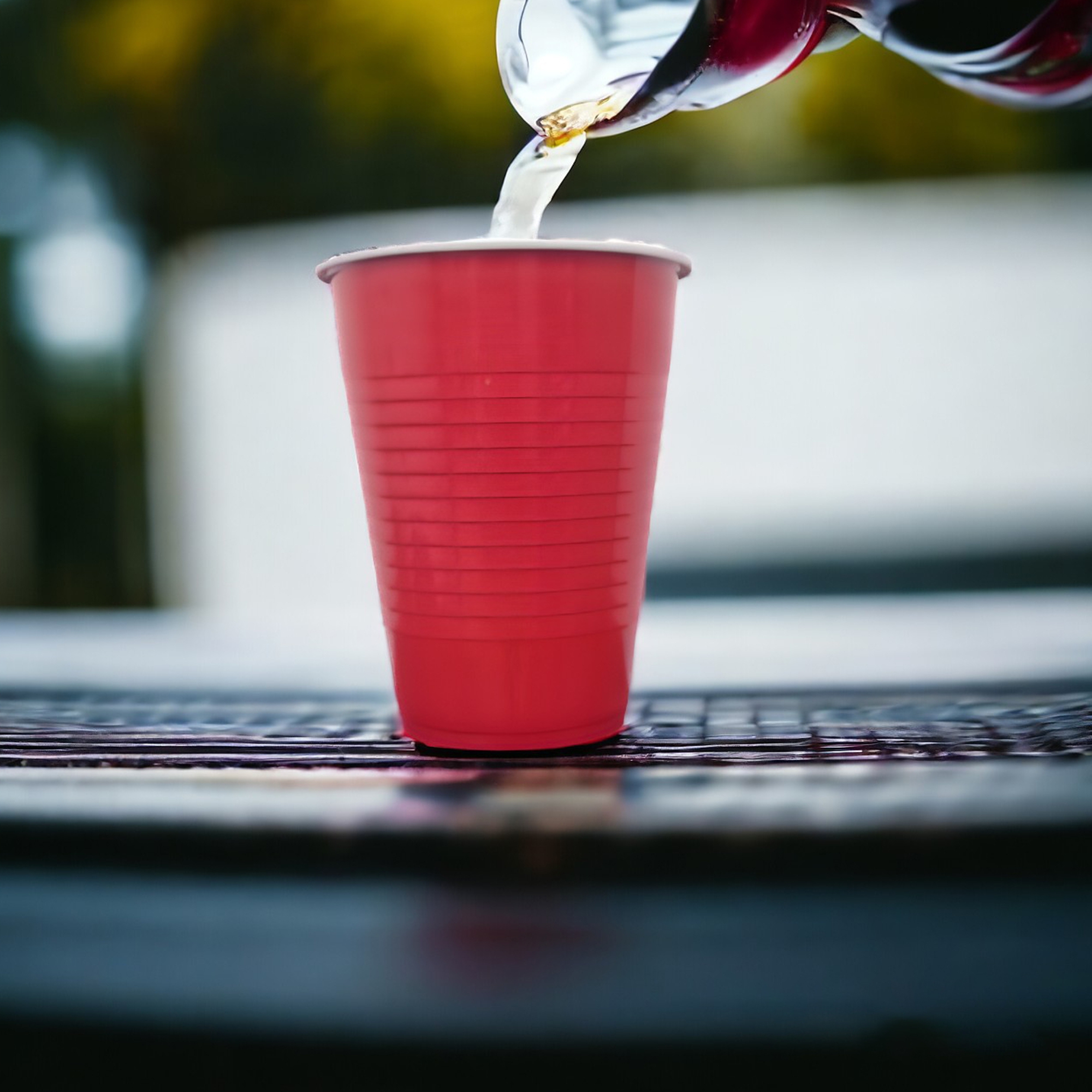 The Magic Balloons -Black & Red Set of 10-450ml | Beer Glass | Reusable Pong Drinking Glasses for Party Cups | Drinking Cups for Water Juice Cocktails - Party Supplies