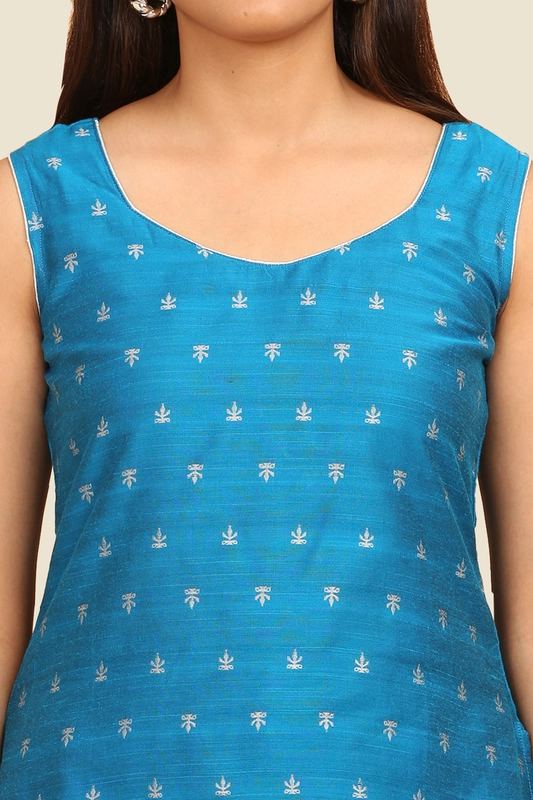 Women's Sleeveless Jacquard Short Kurta
