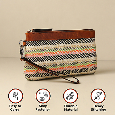 WRISTLET CLUTCH TOSTADO