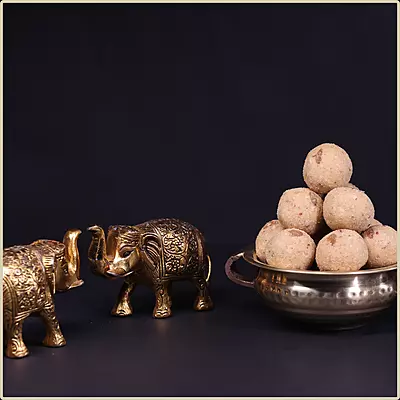 Rava Laddoo