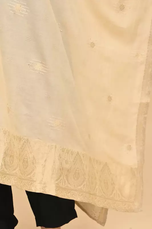 Women Woven Design Jacquard Shawl-SS