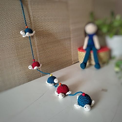 Turtle Hanging