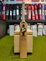 Cricket Bat - SG-TRIPLE CROWN CLASSIC Cricket Bat - SG-TRIPLE CROWN CLASSIC